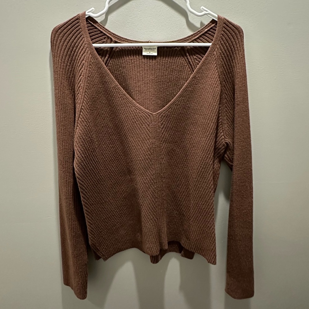 NWOT Abercrombie & Fitch Chocolate Knit Sweater